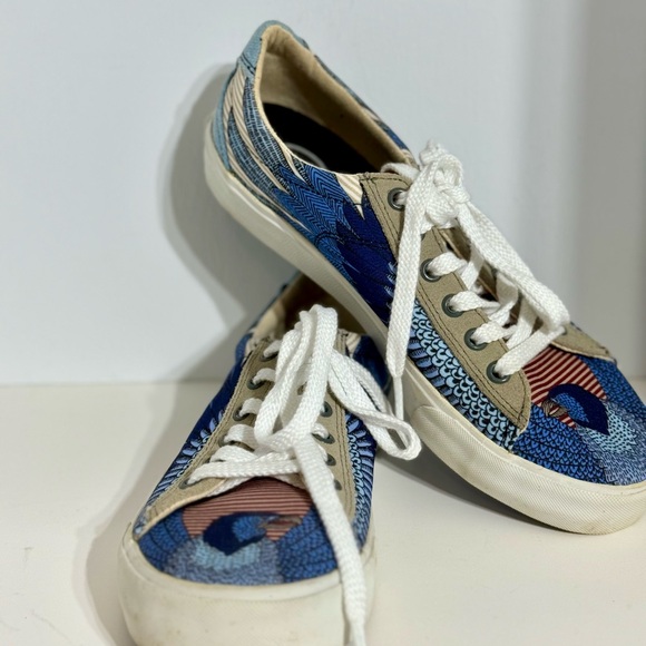 Inkkas Blue and Tan Artistic Sneakers - Picture 2 of 8